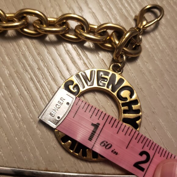 Givenchy Vintage 18k gold-plated Chunky Logo Givenchy Paris Bracelet - Picture 6 of 17